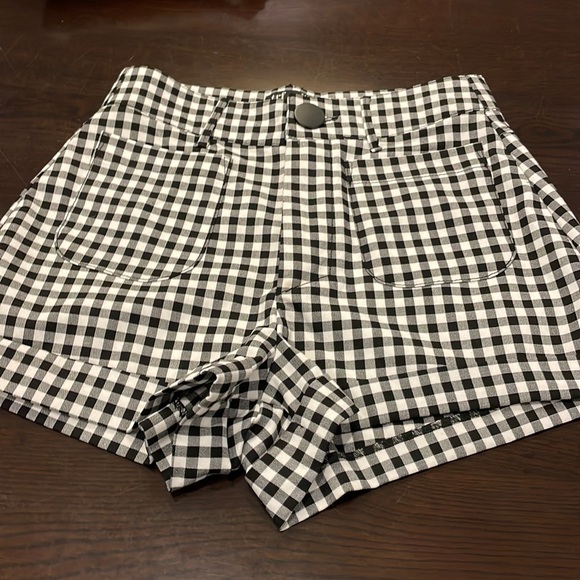 Zara Pants - Zara plaid high rise shorts